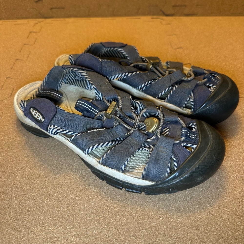 Keen Newport H2 Sandals Womens 8.5 Blue Striped Waterproof Hiking Water Shoes